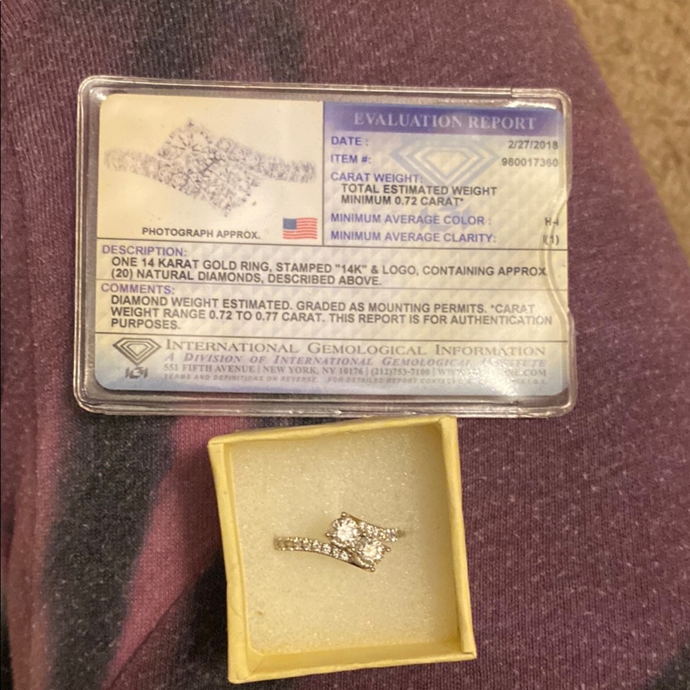 Kay Jewelers Gold Solitaire Diamond Ring